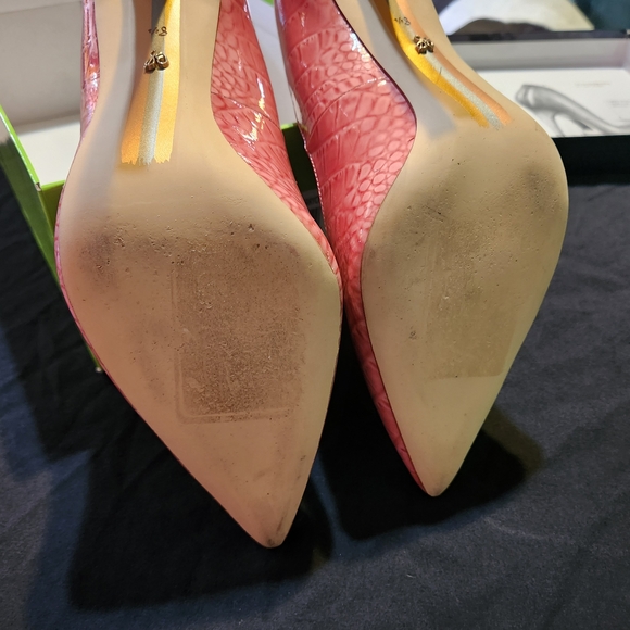 Sam Edelman Croc-Embossed Point Pump- Raspberry, Size 8.5 - Picture 3 of 13